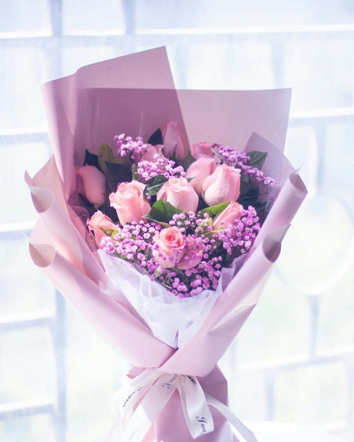 Pink rose bouquet